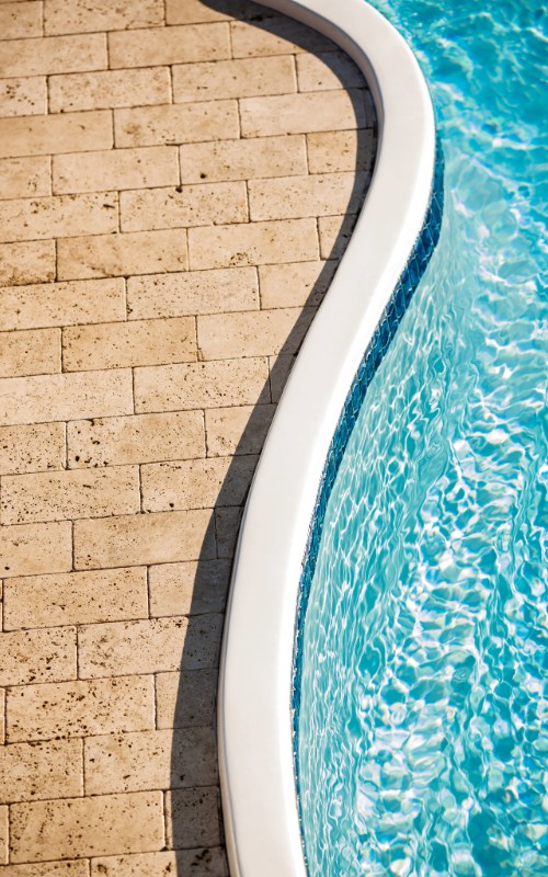 Ouvrages extérieurs : expertise en piscines et soutènements en béton armé